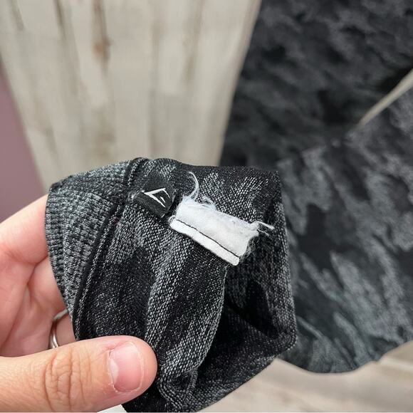 OG Gymshark Camo Seamless Leggings Black / Grey NO SIZE TAG - Picture 5 of 7